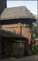 Eingang zum alten Wasserturm auf dem Bw-Gel�nde (gesehen beim 5. Berliner Eisenbahnfest, Berlin Bw Sch�neweide 09.09.2012)