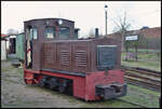 Gegenüber vom Museumsbahnhof stand die Lok 2 der Museumsfeldbahn Leipzig-Lindenau, wo sie während der Glühweinfahrten am 29.12.2013 fotografiert wurde.