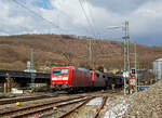 Die 185 005-6 (91 80 6185 005-6 D-DB) der DB Cargo AG fährt am 15.03.2023, mit der kalten an die DB Cargo vermieteten 151 049-4 (91 80 6151 049-4 D-Rpool) der Railpool und einem gemischten