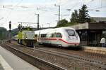 Captrain 1275 und ICE 4 in Amstetten am 11.09.2022.