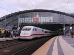 ICE2 nach K�ln/Bonn am 14.06.2012 in Berlin Hbf.