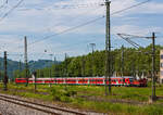 Die 335 118-6 (98 80 3335 118-6 D-DB) der DB Cargo schiebt am 25.05.2012 in Freiburg (Breisgau) einen Zug vom Hbf zum Depot.