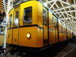 U-Bahn Typ B II T4 Nr.118 von Fabrik Dessau Baujahr 1927 in der Monummentenhalle des Technik Museum Berlin am 09.09.2018.