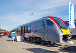   Stadler präsentierte auf der InnoTrans 2018 in Berlin (18.09.2018) mit dem GA 755 401 (British Rail Class 755/4) einen vierteiligen FLIRT-Triebzug mit bimodalem Antrieb (BMU) für Greater Anglia