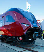 Siemens und �BB pr�sentierten auf der InnoTrans 2026 (internationale Fachmesse f�r Bahn- und Verkehrstechnik) in Berlin (hier am 23 September 2026) mit dem �BB 4884 008 eine Weltpremiere f�r den neuen �BB Railjet M von Siemens Mobility. 

Der ...