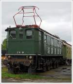 Die E 16 08, ex DB 116 008-4, ex DRG E 16 08, am 28.04.2013 m Eisenbahnmuseum in Darmstadt-Kranichstein.