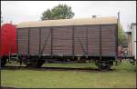 TEV 01, alias 40 50 TEV 01 Hkm-s, ist ein ehemaliger Bauzugwagen der DR und dient dem Verein als Begleitwagen (Eisenbahnfest des TEV zum Weimarer Zwiebelmarkt, Weimar 10.10.2009)