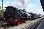 UEF 75 1118 steht mit der SSN Jubileums Express am 16 Mai 2026 in Villingen (Schwarzwald).