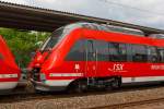 re-9-rhein-sieg-express/203664/datail-zwei-gekuppelter-hamster-4-teilige-talent Datail, zwei gekuppelter  Hamster  (4-teilige Talent 2) 442 257 und 442 260 am 12.06.2012 als RE 9 (rsx - Rhein-Sieg-Express) Siegen - Kln - Aachen im Bahnhof Betzdorf (Sieg).