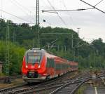 Hamsterbacken auf der Siegstrecke - 442 257 und 422 263 (Zwei gekuppelte 4-teilige Talent 2) fahren am 29.06.2012 als RE 9 (rsx - Rhein-Sieg-Express) Aachen - Kln - Siegen in den Bahnhof Betzdorf
