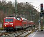   Die 120 207-6 (91 80 6120 207-6 D-DB) der DB Regio NRW (ex DB 120 136-7) fährt am 10.01.2015 mit dem RE 9 - Rhein Sieg Express (RSX) Aachen - Köln - Siegen in den Bahnhofes Betzdorf/Sieg
