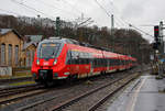   Zwei gekuppelte Bombardier Talent 2 der DB Regio NRW erreich am 04.01.2018, als RE 9 - Rhein Sieg Express (RSX) Aachen - Köln - Siegen, den Bahnhof Betzdorf/Sieg.