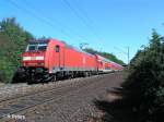 146 240-7 zieht bei Nittendorf ein RE N�rnberg.