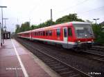 928 704 rollt an D�sseldorf-V�lklingerstrasse in Richtung D�sseldorf HBF vorbei.