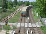 Einfahrt von einem Triebwagen BR 481 von der Berliner S-Bahn in den Bahnhof Berlin Biesdorf am 12.Mai 2012.