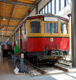   Der ehemalige Berliner S-Bahn Triebwagen 275 625-2 (einer von vier Prototypen der Bauart Stadtbahn), ausgestellt im Verkehrszentrum des Deutschen Museums in München (Theresienhöhe), hier