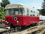 T 33 HMB - bei der H�rtsfeld-Museumsbahn, er wurde 1934 von der Waggonfabrik Wismar (Typ Frankfurt C) unter der Fabriknummer 20233 gebaut, 1960 bis 1964 erfolgte durch Auw�rter in Stuttgart-M�hringen
