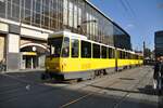 Deutschland / Straßen-, Stadt- und U-Bahnen / Berlin (BVG);     Tatra CKD Nr.6106 am Alexanderplatz  in Berlin am 30.09.2013.