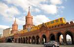 U-Bahn Berlin Linie U 1; Fahrzeug A 3 L 71 Nr.730/731 von O&K Baujahr 1972; verschrottet 2021; auf der Oberbaumbrücke in Berlin am 30.09.2013.