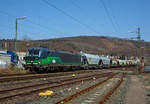 Die an die ecco-rail GmbH (Wien) vermietete Siemens Vectron AC193 201 (91 80 6193 201-1 D-ELOC) der European Locomotive Leasing, fhrt am 01.04.2021 mit einem Getreidezug (Silowagen der Gattung Uagps)