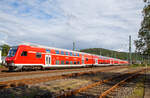 Der RE 9 - Rhein-Sieg-Express (Siegen – Köln - Aachen), verlässt 18.09.2015 steuerwagenvoraus den Bahnhof Betzdorf (Sieg) und fährt weiter in Richtung Köln.