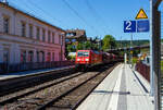 Die 185 315-9 (91 80 6185 315-9 D-DB) der DB Cargo AG f�hrt am 28 Juli 2026 mit einem Kohlezug durch Kirchen (Sieg) in Richtung K�ln.