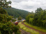 Zurzeit wird auf der Hellertalbahn (KBS 462) emissionsfrei gefahren. Der zweiteilige Hybridtriebzug (E/Akku) der BR 563 vom Typ SIEMENS Mireo Plus B der HLB (Hessische Landesbahn GmbH) 563 801 / 563 901 (94 80 0563 801-0 D-HEB / 94 80 0563 901-8 D-HE ...