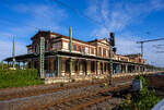 Das Empfangsgeb�ude vom Bahnhof D�ren, Ansicht von S�den vom Bahnsteig 4, am 18 September 2026.