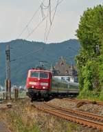 . Die 181 214-8  Mosel  zieht den IC 133  Ostfriesland  Luxemburg - Norddeich Mole am 22.06.2014 durch Kobern-Gondorf. (Hans)