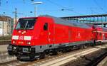 br-245-traxx-p160-de-me-2/804730/245-004-mit-doppelstockwagen-fuer-die 245 004 mit Doppelstockwagen für die Fahrt auf der Südbahn am 09.10.2014. Es handelt sich um Erprobungsfahrten mit der neuen Lok.