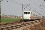 ICE 1 (401 013-8) in Neu-Ulm Pfuhl i Richtung Ulm am 09.04.2009.