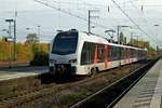 Abellio Rail NRW/680521/abellio-et25-2303-trefft-am-14-november Abellio ET25-2303 trefft am 14 November 2019 in Emmerich ein mit ein RE nach Arnhem über Zevenaar.