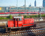 Die Frankfurter 363 628-9 (98 80 3363 628-9 D-DB) der DB Cargo AG rangiert am 04.06.2019 im beim Hbf Frankfurt am Main.