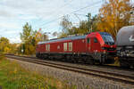 Die an die DB Cargo AG vermietete 2159 240-1 (90 80 2159 240-1 D-ELP) eine sechsachsige Stadler EURO DUAL der ELP - European Loc Pool AG (Frauenfeld/Schweiz), eingestellt in Deutschland, f�hrt am 29 Oktober 2026 mit einem Kesselwagenzug durch Siegen-Eiserfeld in Richtung Siegen.

Die EURO DUAL eine Co'Co'-Lok wurde 2022 von Stadler Rail Valencia S.A.U. in Albuixech (Spanien) unter der Fabriknummer 4193 gebaut und an die ELP - European Loc Pool AG in Frauenfeld (CH) ausgeliefert. Diese Zweikraftlokomotive mit dieselelektrischem und elektrischem Antrieb f�r den Streckendienst, hat eine zugelassene H�chstgeschwindigkeit von 120 km/h, mit dieselelektrischem Antrieb hat sie eine Leistung von 2.800 kW, mit elektrischem Antrieb sind es stolze 6.150 kW. Diese Lok hat die Zulassungen f�r Deutschland und �sterreich. 
