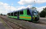 vogtlandbahntrilex-zu-netinera/789130/die-laenderbahn-ist-auch-im-prager Die Länderbahn ist auch im Prager S-Bahnnetz aktiv, wie VT42 'URAN' am 9 Juni 2022 in Rakovnik unter Beweis stelt.