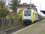 ES64 U2- 017 rollt durch Eisenh�ttenstadt.