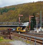   Ja, Jeanny ich hab den Zug erwischt....;-)     Ein Stadler GTW 2/6 der Hellertalbahn fährt am 23.04.2014 in den Bahnhof Dillenburg ein.