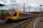 hlb-hessische-landesbahn-2/237150/ein-5-teiliger-flirt-429-046- Ein 5-teiliger Flirt 429 046 / 546 der HLB (Hessischen Landesbahn) als RE 99 (Main-Sieg-Express) Frankfurt - Gieen - Siegen fhrt am 21.07.2012 in den Hbf Siegen ein.