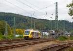 hlb-hessische-landesbahn-2/456278/der-vt-207-abp-95-80 
Der VT 207 ABp (95 80 0640 107-8 D-HEB) ein Alstom Coradia LINT 27 der HLB (Hessische Landesbahn), ex VT 207 der vectus, fährt am 04.10.2015 vom Bahnhof Betzdorf/Sieg, als RB 95 'Sieg-Dill-Bahn' (Dillenburg - Siegen - Au/Sieg), weiter in Richtung Au/Sieg. 

Einen lieben Gruß an den netten Triebwagenführer zurück. 

Eine Entschuldigung von mir an alle netten Tf von mir: Leider sehe ich nicht immer gleich Eure netten Grüße durch den Sucher, zudem fällt es mir schwer eine Hand von meiner Kamera zu nehmen. Ich freue mich aber über Eure Grüße immer wieder sehr, auch wenn ich sie erst später am PC sehe ;-)))