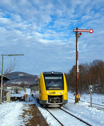   Der VT 504 ein Alstom Coradia LINT 41 der neuen Generation (95 80 1648 104-5 D-HEB / 95 80 1648 604-4 D-HEB) der HLB (Hessische Landesbahn GmbH) fährt am 18.01.2017, als RB 96  Hellertalbahn 