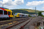 Zugbegegnung zweier Alstom Coradia LINT der HLB (Hessische Landesbahn) – 3LänderBahn am 22 Juli 2024 in Niederschelden, beim Bü 343 – km 112,183 der Siegstrecke KBS 460.