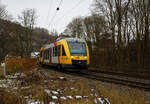 Der VT 204 ABpd (95 80 0640 104-5 D-HEB) ein Alstom Coradia LINT 27 der HLB (Hessische Landesbahn) erreicht am 22 November 2024, als RB 90  Westerwald-Sieg-Bahn  (Altenkirchen/Westerwald - Au/Sieg -