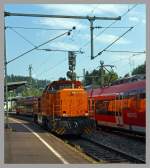 Lok 46 der Kreisbahn Siegen-Wittgenstein (KSW) fhrt man 06.09.2013 in den Bahnhof Betzdorf/Sieg ein, sie kommt solo von Siegen, um hier einen Gterzug abzuholen.