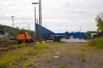   Südwestfalen Container-Terminal GmbH (SWCT), Kreuztal Ubf, den 31.05.2019:  Der halbe KLV-Zug ist bereits leer, nun muss die KSW 45 (98 80 0276 016-9 D-KSW), eine MaK G 1204 BB der der