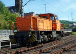 Die KSW 45 (98 80 0276 016-9 D-KSW) die MaK G 1204 BB der Kreisbahn Siegen-Wittgenstein rauscht am 28 Mai 2026 solo auf Tfzf (Triebfahrzeugfahrt) / Lz (Lokzug) durch Kirchen/Sieg in Richtung Siegen.