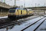 Metronom 246 002 verlasst Hamburg-Harburg mit ein Regionalzug nach Cuxhaven am 20 Februar 2026.