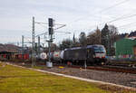 Die an SBB Cargo International AG vermietete X4 E – 651 / 193 651 (91 80 6193 651-7 D-DISPO) fährt  am 09.02.2023 mit einem KLV-Zug durch Betzdorf (Sieg) in Richtung Köln.