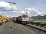 Lok  330092  der Osthannoverschen Eisenbahn AG (OHE) durchfhrt soeben den Bahnhof von bersee am Chiemsee.