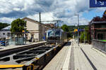 Die an die TX Logistik AG, Troisdorf  (zur Mercitalia Group geh�rend) vermietete SIEMENS Vectron MS 6193 124 (91 80 6193 124-5 D-Rpool) der Railpool GmbH (M�nchen) f�hrt am 09 Juni 2026 mit einem