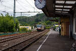 Die an die RTB Cargo vermietete Siemens Vectron MS 193 623-6 (91 80 6193 623-6 D-DISPO) der Beacon Rail Capital Europe GmbH (M�nchen, ex MRCE Dispolok) f�hrt am 06 Juni 2026 mit einem Kesselwagenzug,